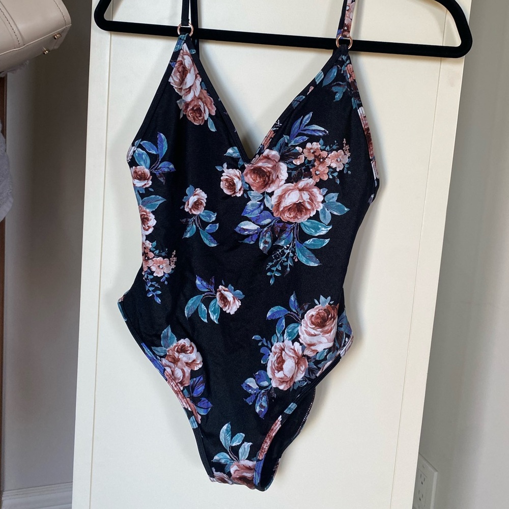 Floral pacsun one piece swimsuit